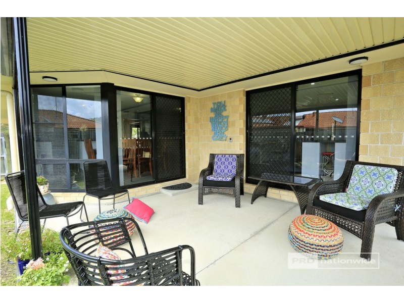 128 Garden Drive, Urangan QLD 4655