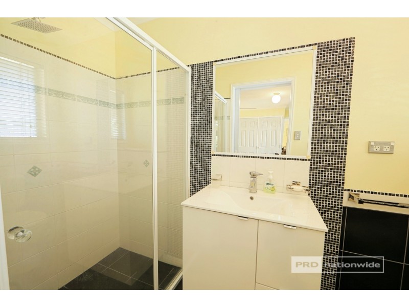 1 Aimee Drive, Urangan QLD 4655