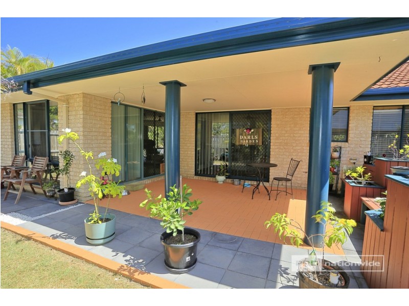 1 Aimee Drive, Urangan QLD 4655