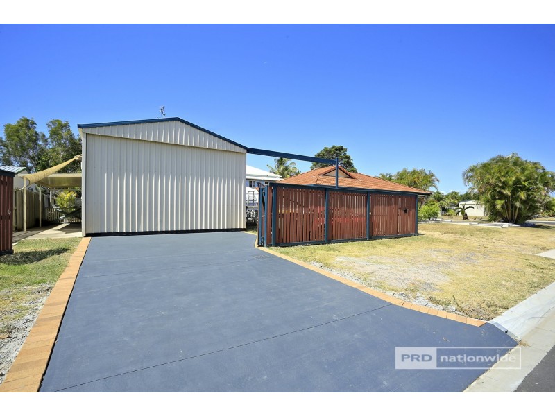 1 Aimee Drive, Urangan QLD 4655