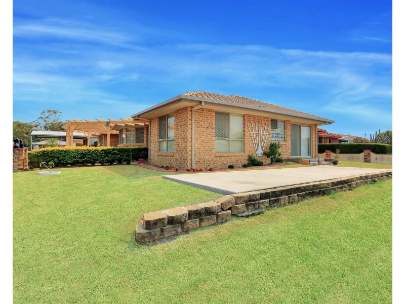 9-11 Caswell Court, Torquay QLD 4655