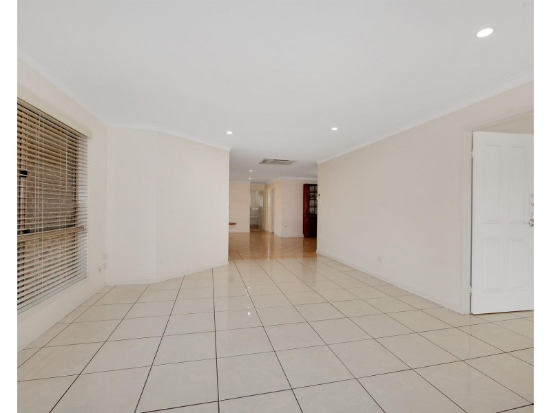 9-11 Caswell Court, Torquay QLD 4655