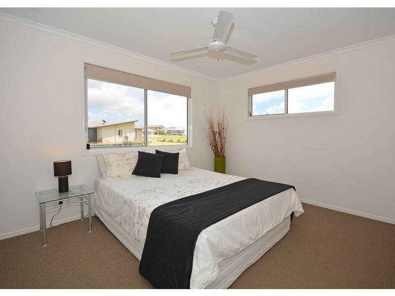1 Tranquillity Court, River Heads QLD 4655