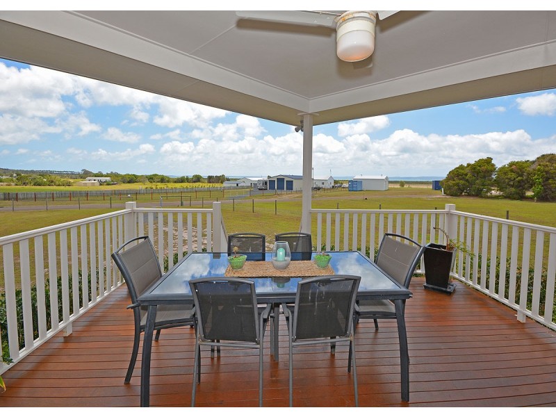 1 Tranquillity Court, River Heads QLD 4655