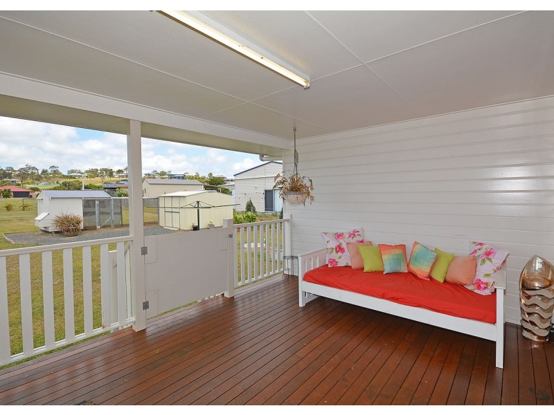 1 Tranquillity Court, River Heads QLD 4655