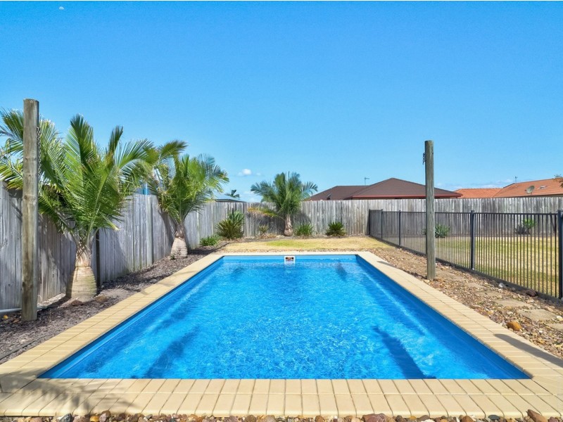 33 Earl St Vincent Circuit, Eli Waters QLD 4655