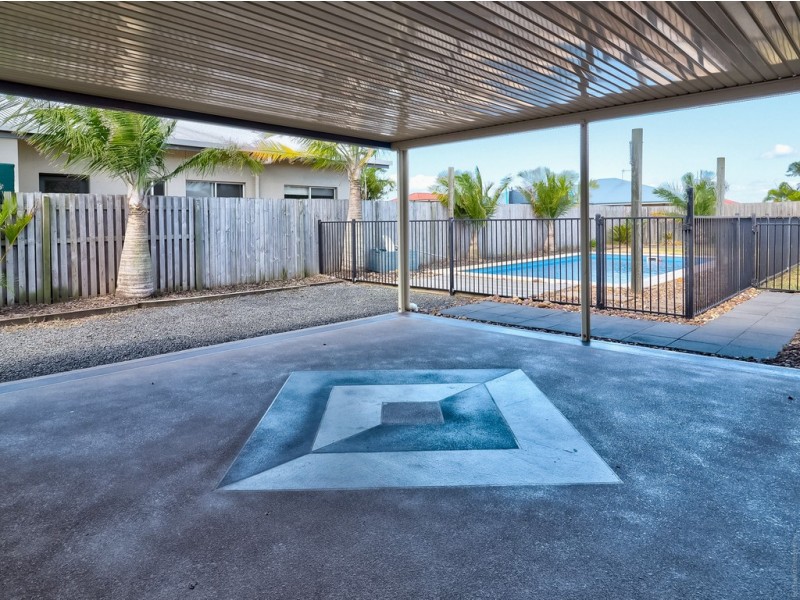 33 Earl St Vincent Circuit, Eli Waters QLD 4655