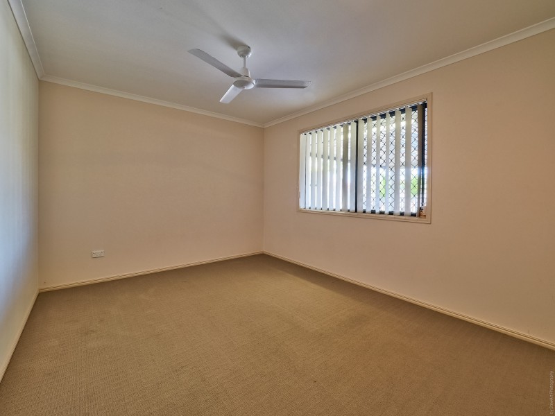 33 Earl St Vincent Circuit, Eli Waters QLD 4655