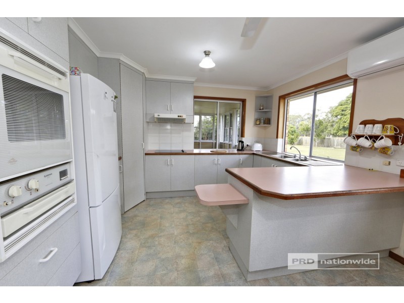 7 Piggford Lane, Nikenbah QLD 4655