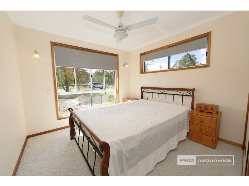 7 Piggford Lane, Nikenbah QLD 4655