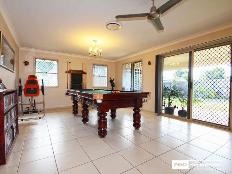 15 John Street, Scarness QLD 4655