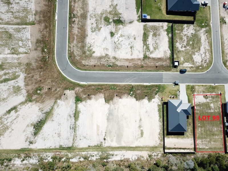 67 Bay Park Road, Wondunna QLD 4655