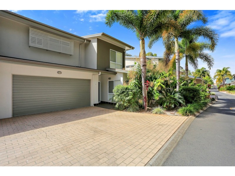 14/71 Elizabeth Street, Urangan QLD 4655