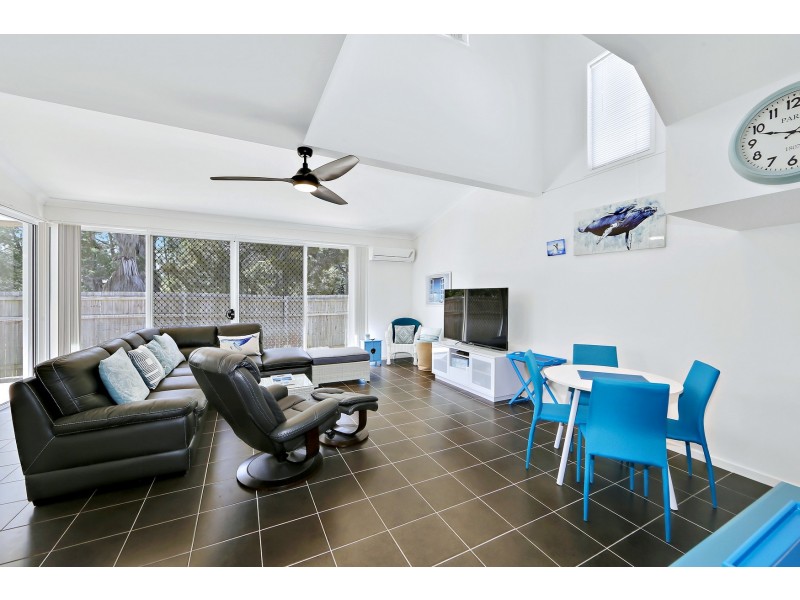 14/71 Elizabeth Street, Urangan QLD 4655