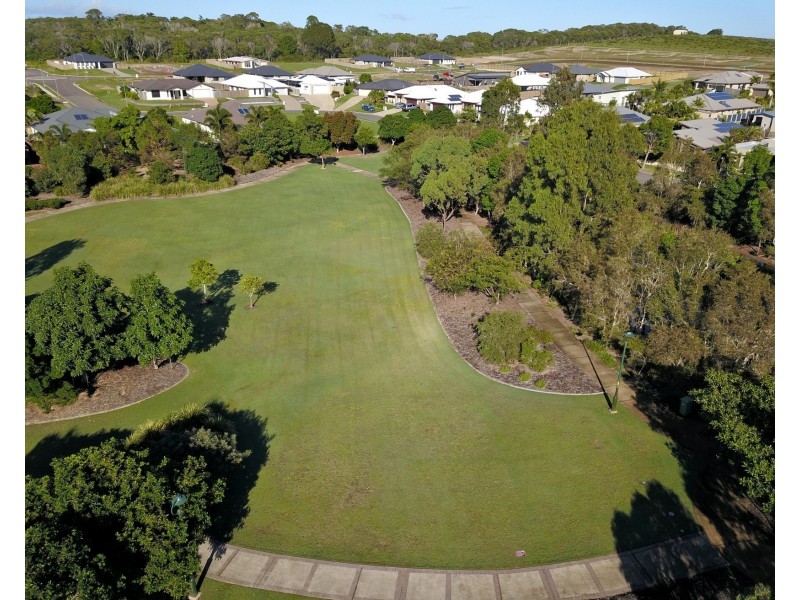 42 Bay Park Road, Wondunna QLD 4655