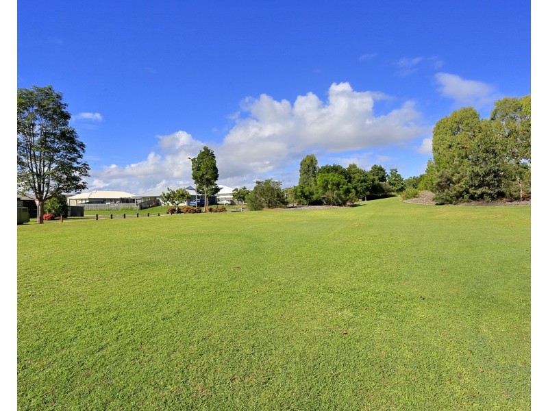 44 Bay Park Road, Wondunna QLD 4655