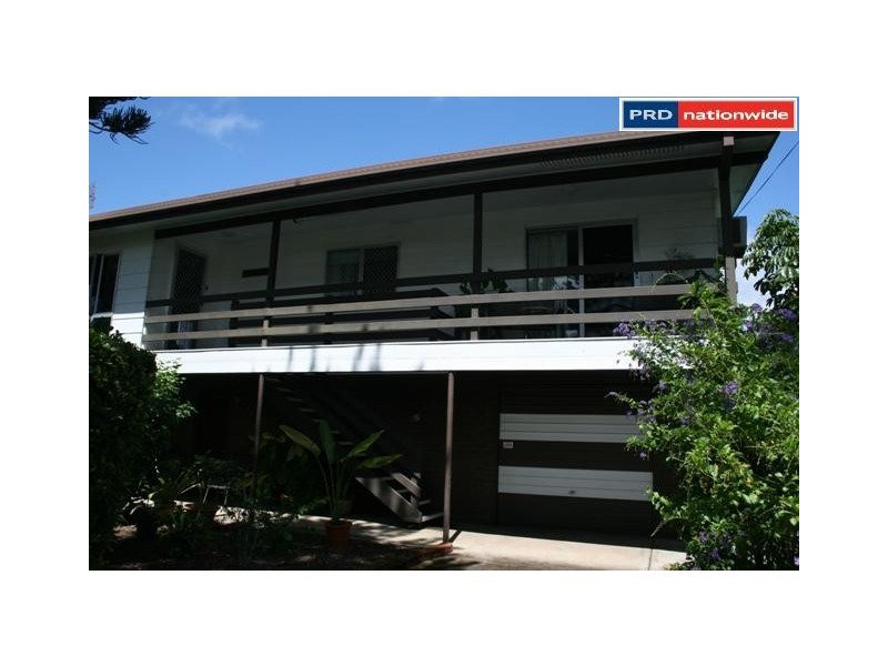 5 Prince Street, Urangan QLD 4655