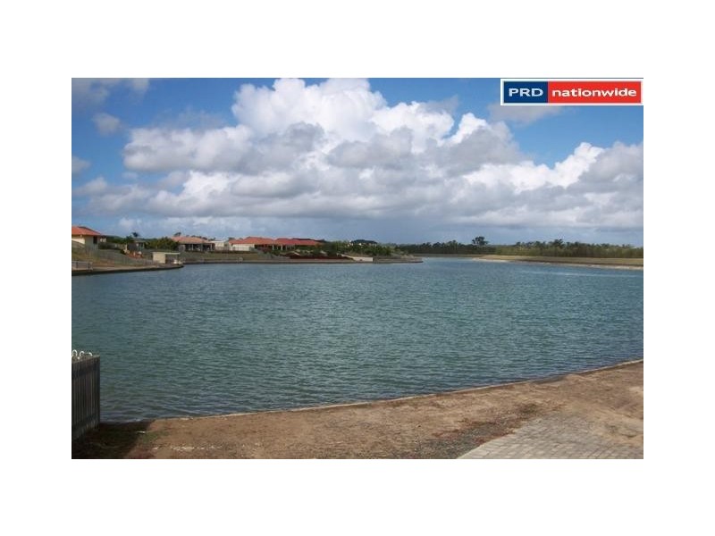 24 Kestrel Ct, Eli Waters QLD 4655