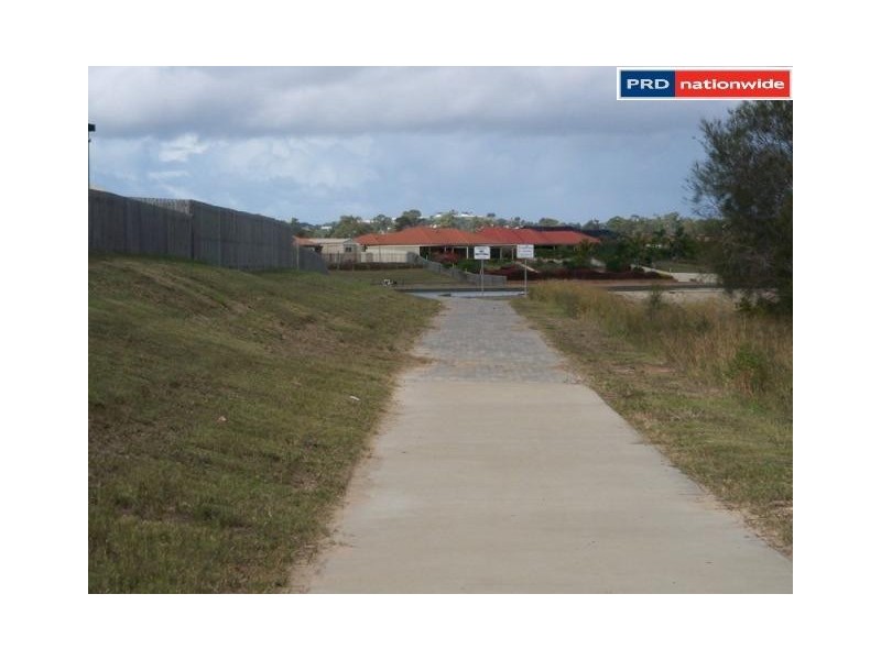 24 Kestrel Ct, Eli Waters QLD 4655