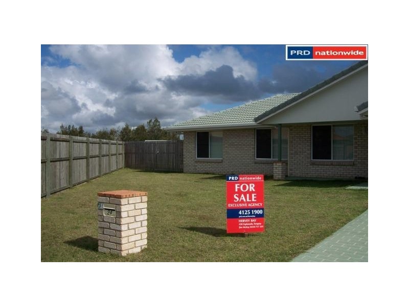 24 Kestrel Ct, Eli Waters QLD 4655