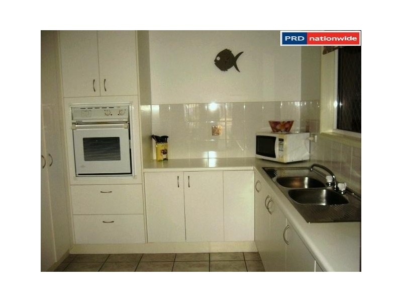 19 Campbell St, Torquay QLD 4655