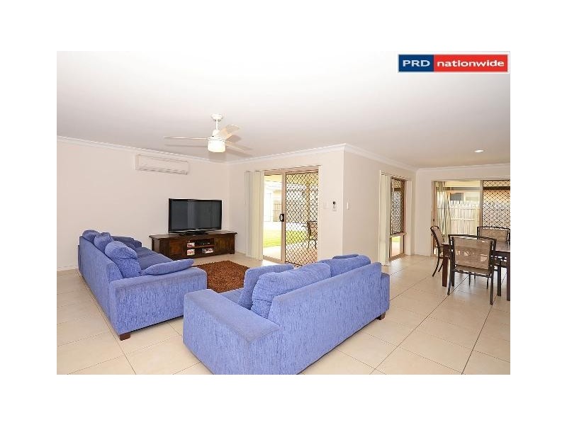 9 Pembridge Cct, Urraween QLD 4655