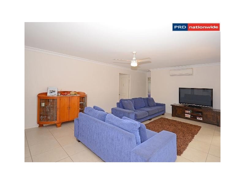 9 Pembridge Cct, Urraween QLD 4655