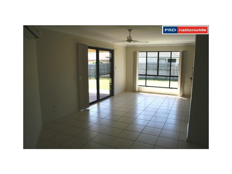 15 Spinnaker Dr, Point Vernon QLD 4655