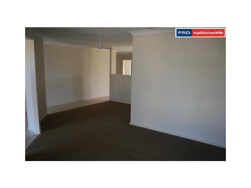 15 Spinnaker Dr, Point Vernon QLD 4655