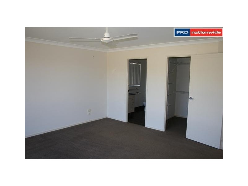 15 Spinnaker Dr, Point Vernon QLD 4655