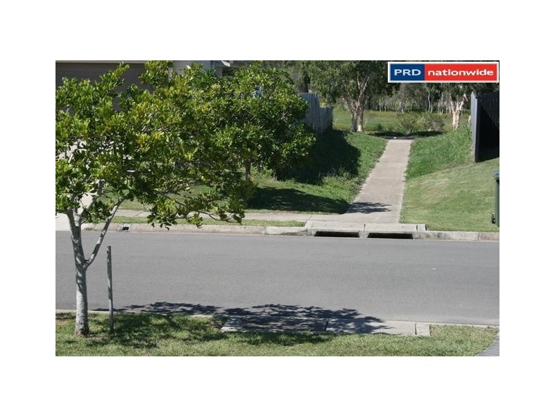 15 Spinnaker Dr, Point Vernon QLD 4655