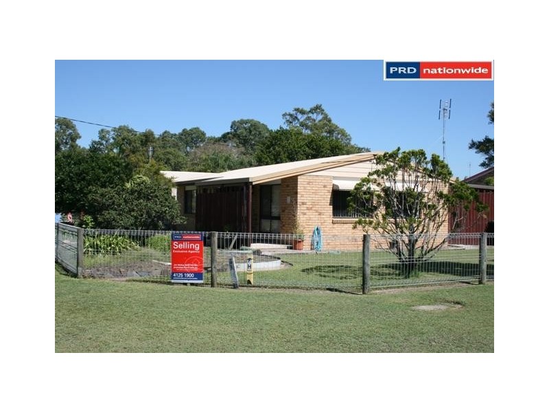 1 Howlett Street, Urangan QLD 4655