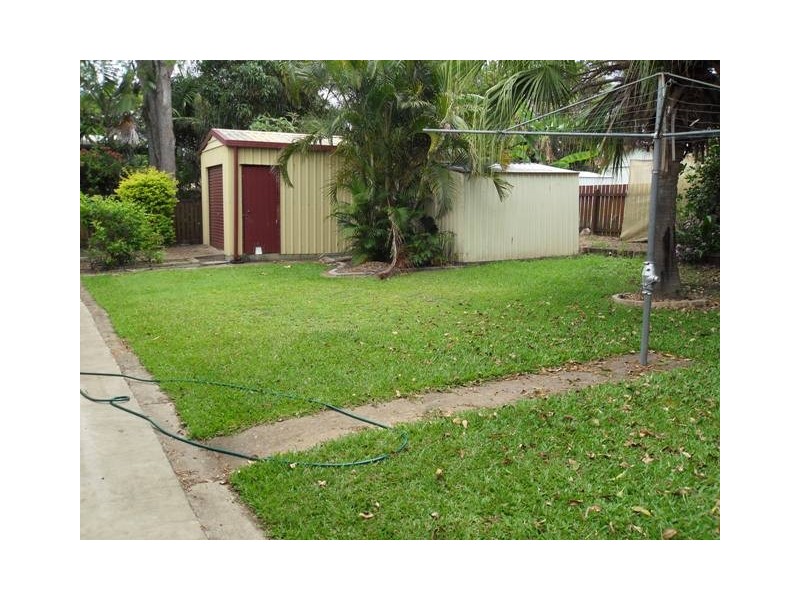 29 Paradise Street, Point Vernon QLD 4655