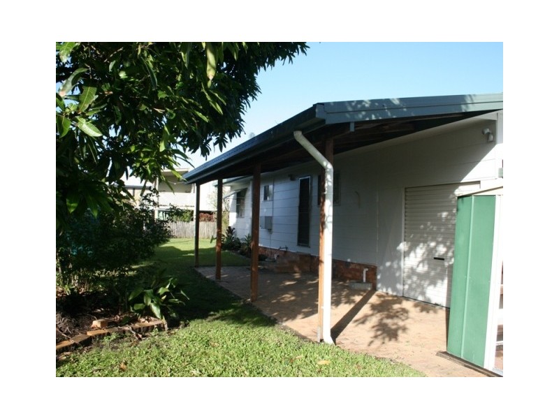 34 Hervey St, Scarness QLD 4655