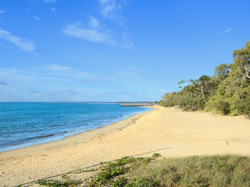 519 Charlton Esplanade, Urangan QLD 4655