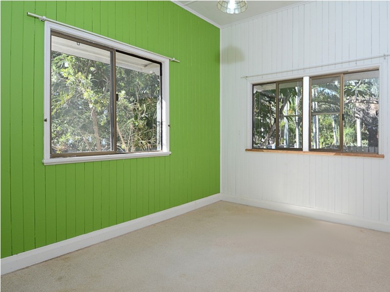 519 Charlton Esplanade, Urangan QLD 4655