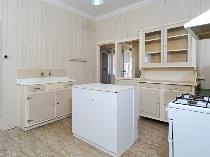 519 Charlton Esplanade, Urangan QLD 4655