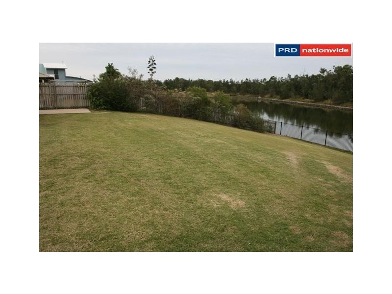 11 Lady Penrhyn Drive, Eli Waters QLD 4655