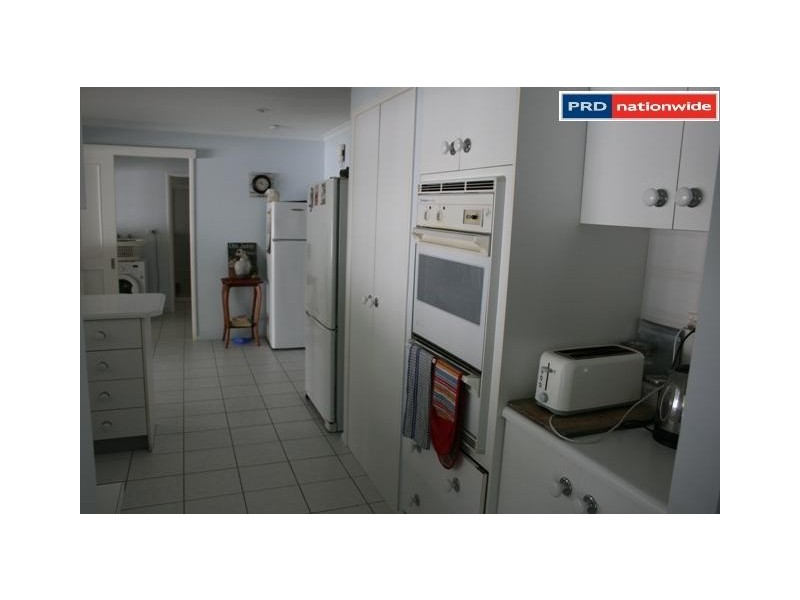 45 Helsham St, Point Vernon QLD 4655