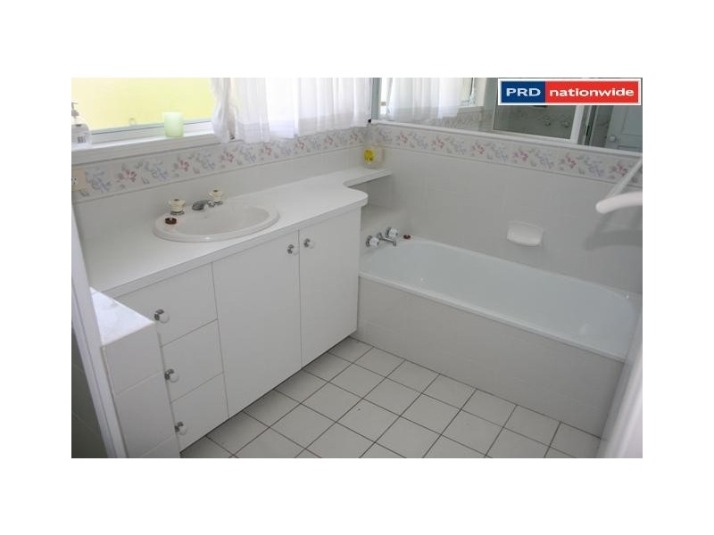 45 Helsham St, Point Vernon QLD 4655