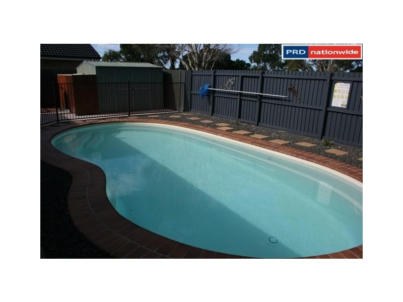 4 Spinnaker Drive, Point Vernon QLD 4655