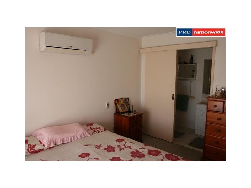 4 Spinnaker Drive, Point Vernon QLD 4655