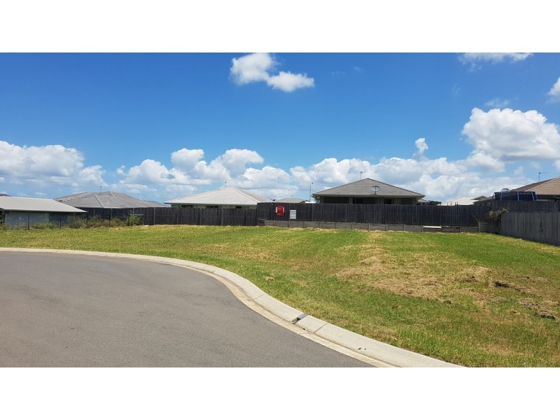 73 Parklands Boulevard, Wondunna QLD 4655