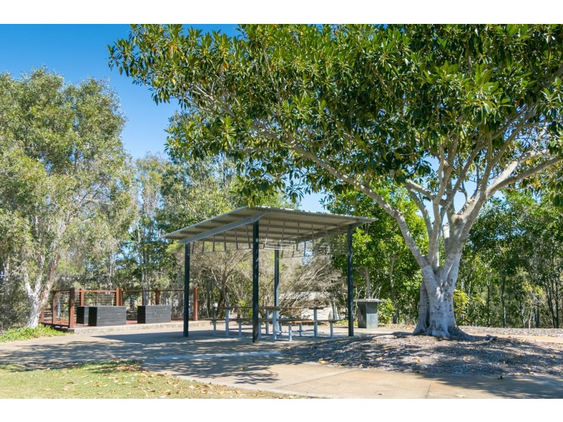 73 Parklands Boulevard, Wondunna QLD 4655