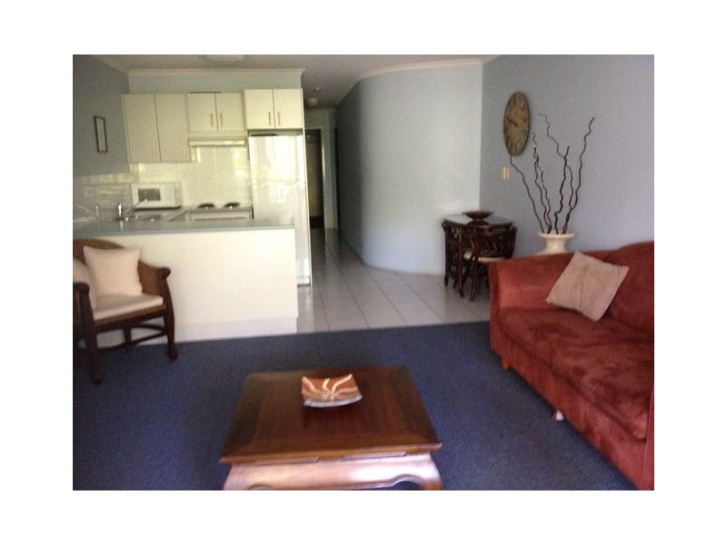 209/384 Esplanade, Torquay QLD 4655