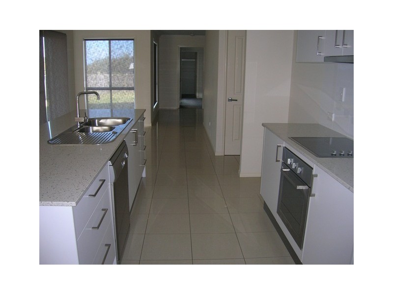 19 Seacrest Drive, Wondunna QLD 4655