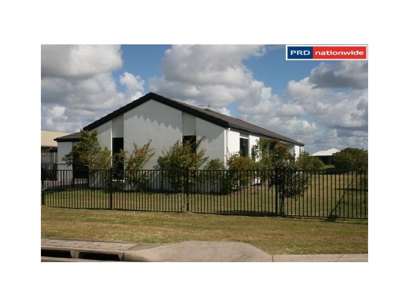 1 Lady Nelson Drive, Eli Waters QLD 4655