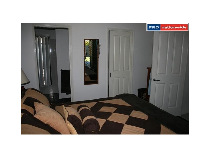 12 Beagle Ave, Nikenbah QLD 4655