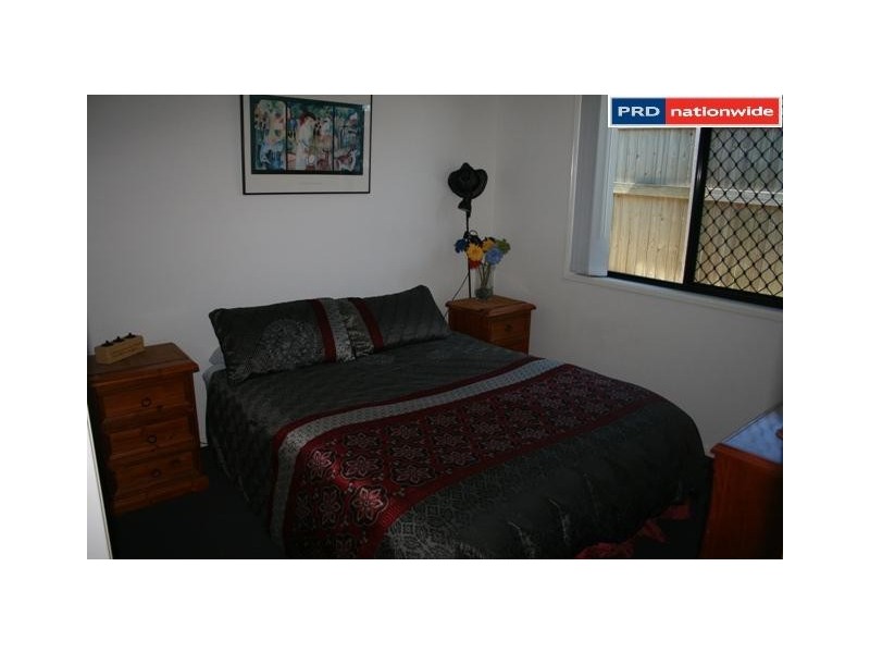 12 Beagle Ave, Nikenbah QLD 4655