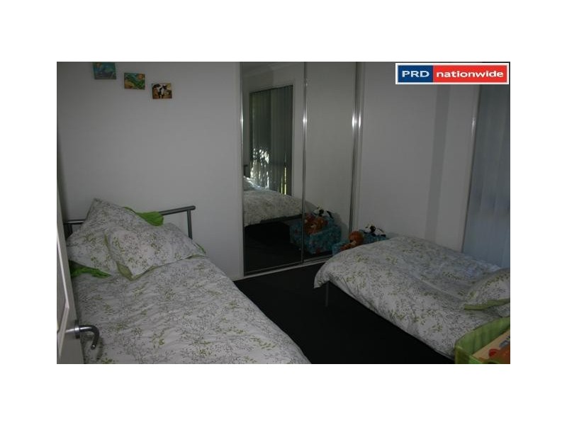 12 Beagle Ave, Nikenbah QLD 4655